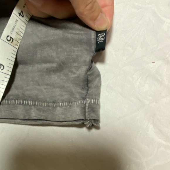 Rock & Republic The Iconic Tee V Neck T Shirt Gray Men’s Distressed Burnout S/M - Picture 5 of 8